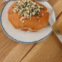 Brunch bagel with vegan cream cheese at Delish Vegan Doughnuts - Malasaña in Madrid