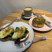 Bagel y pesto brunch  at Delish Vegan Doughnuts - Malasaña in Madrid