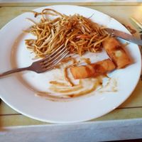 Gebratene Nudeln und Frühlingsrollen mit Soße at  China Restaurant Atlantik in Zinnowitz