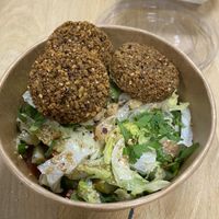Falafel salad  at Hummus Falafel En Meer in Breda