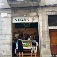 Front at Madonna Gelateri in Girona