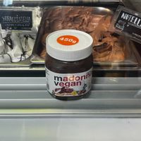 vegan nutella! at Madonna Gelateri in Girona