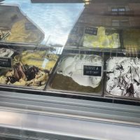 lots of options! at Madonna Gelateri in Girona