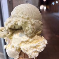 Festuc & vainilla  at Madonna Gelateri in Girona