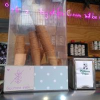 Vegan cones at Madonna Gelateri in Girona