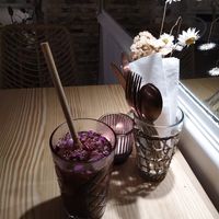 Home made iced tea with dried roses and mint at Baladi in Brussels