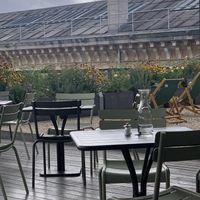 Outdoor seating  at Ashmolean Rooftop Restaurant in Oxford
