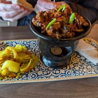  at Teni in Bloenduos