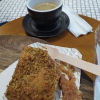 Torta con pere. #Veganuary at Scovergi Mica in Bucharest