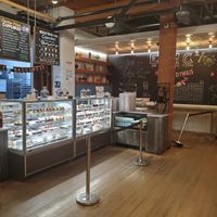  at Molly's Cupcakes in Chicago