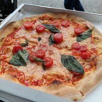 "Reginella" with fresh cherry tomatoes & basil (15.40) at Pizzeria Giuseppe in Zell Am See