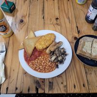 10 Item Cooked Breakfast with Brown Toast and Orange Juice #Veganuary at Billy Jeans in Holywell