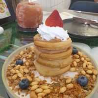 If loomed very pretty though, wish the granola was more nuts and oats, ended up quite dry and not that sweet at Kappra Cafe in Bangkok