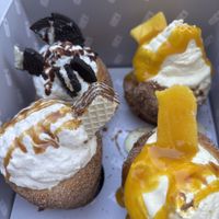 cheesecake, Tiramisu und Mango   at Chimneys Friedrichshain in Berlin