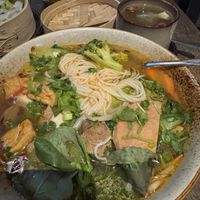 Pikante Nudelsuppe und Tee #Veganuary at Vegang in Berlin