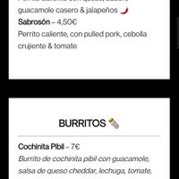 Burritos and hot dogs at Thelma in Pontevedra