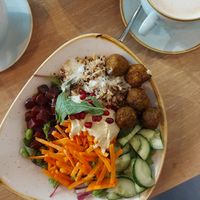Vegan falafel bowl at Dean & David - Mercedes Platz in Berlin