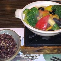 Sesame Veggies with brown rice at Kuan Xin Yuan - Easy House - Nantun District in Taichung
