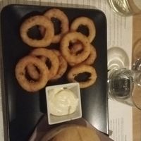 Cotoletta vegana, maio veg anelli di cipolla e peperoni in agrodolce 💗 ormai il mio posto preferito 😍❤️ at Pepenero in Sarzana