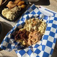 mac and cheese flight   at Ste Martaen in Chicago