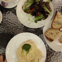 Hummus con chimichurri at Justo in Merida