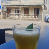 Pineapple, apple, mint and cucumber juice at XS Café in Prazeres