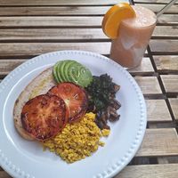  at MOYA brunch in Sevilla