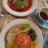 breakfast and avocado toastt  at MOYA brunch in Sevilla