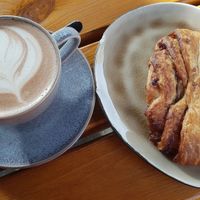 Hot chocolate and Fransbrotchen at The Sweet Vegan in Nuremberg