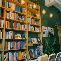 Livraria integrada 📚  at Insensato in Tomar