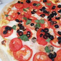 Pizza italiana amb formatge vegà at Casanova Pizzas & Empanadas in Reus