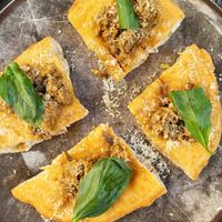  at Isabella De Cham in Naples