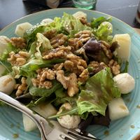 Ensalada (con queso) at La Genuina in Nigran