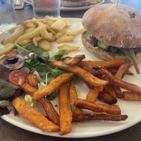 Hamburguesa vegana  at La Genuina in Nigran