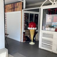  at Glaces Raymond in Saint-jean-de-luz