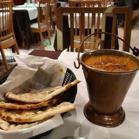 Tadka dal with garlic naan at Spice Lounge in Albufeira