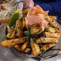 HUGE vegan Togarashi fries at Public House in Temecula