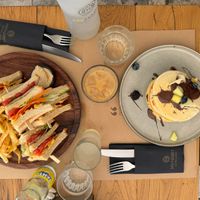 Clubsandwich mit Pommes & Pancakes  at My Habit in Corfu