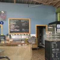 café open 11-7 at Viva La Vegan Grocery Store in Rancho Cucamonga