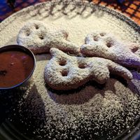 Screaming Ghosts at Raven's Manor in Portland