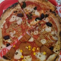 2x Don Tuna, Spinaci, Holy Pepperoni at Pizzi*s & Cream in Vienna