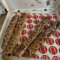 Garlic “Knots"  at Pizzi*s & Cream in Vienna