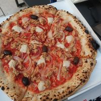 "tunafish"pizza from the last summer at Pizzi*s & Cream in Vienna