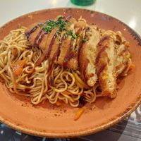 Corral vegan yakisoba at UDON in Burgos