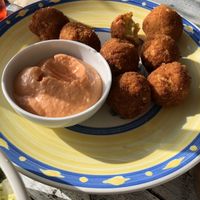 Mac‘N‘Cheeze Balls at Küche des Friedens in Rostock