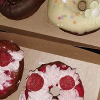 Verschiedene Donuts at Küche des Friedens in Rostock