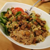 Erdnussbowl (glutenfrei) at Küche des Friedens in Rostock