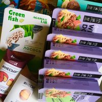 My vegan order on Utkonos: Welldone mince and burger, HiBeef mince, cheese NeSyr collection, vegan salmon Agama Lab marinated in sweet and sour sauce at Utkonos in Tula