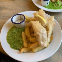 Vegan (banana blossom) ‘fish’, chips & mushy peas (gluten-free)  at The Architect in Cambridge
