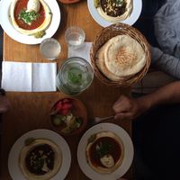 Hummus vegan and non vegan with friends! It is sooo yummie   at Reggev Hummus Södermalm in Stockholm